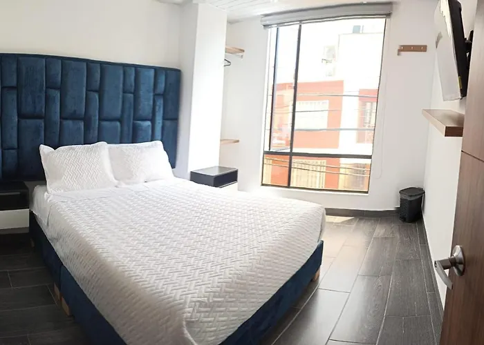 Hotel Everest Chia Oficial